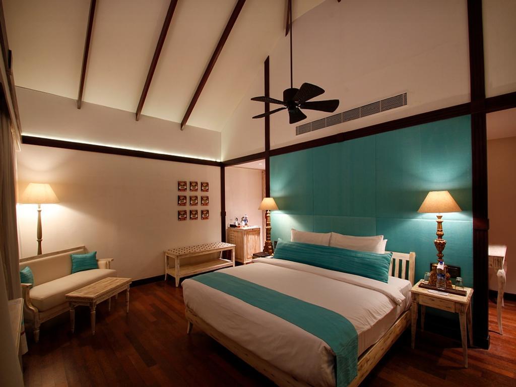 Vasundhara Sarovar Premiere Alappuzha Extérieur photo