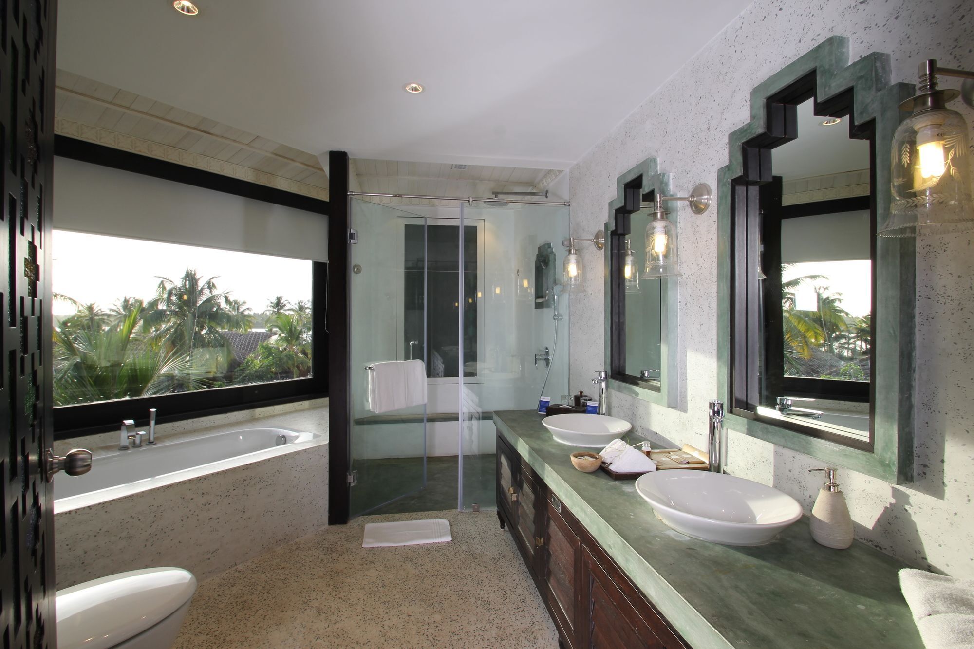 Vasundhara Sarovar Premiere Alappuzha Extérieur photo