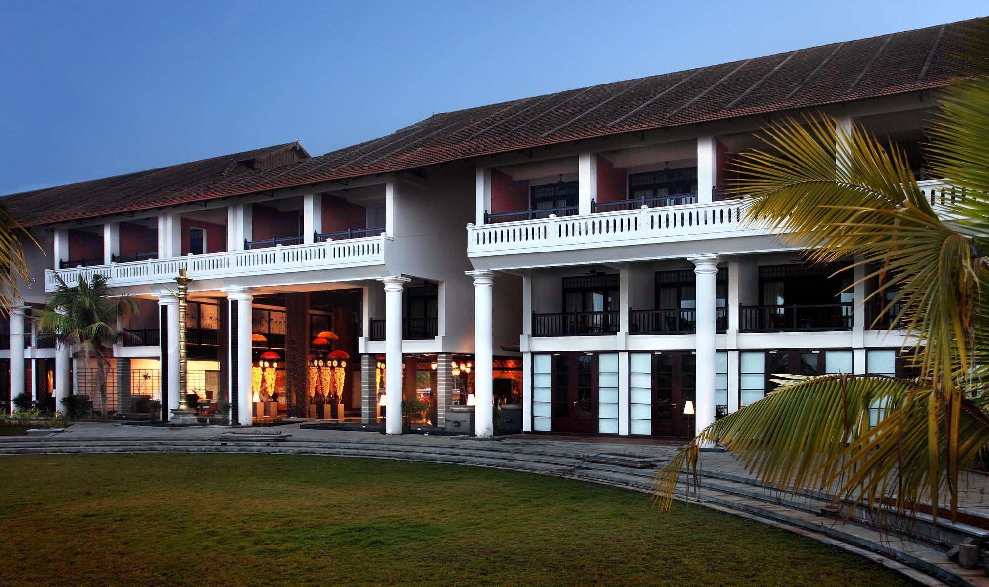 Vasundhara Sarovar Premiere Alappuzha Extérieur photo